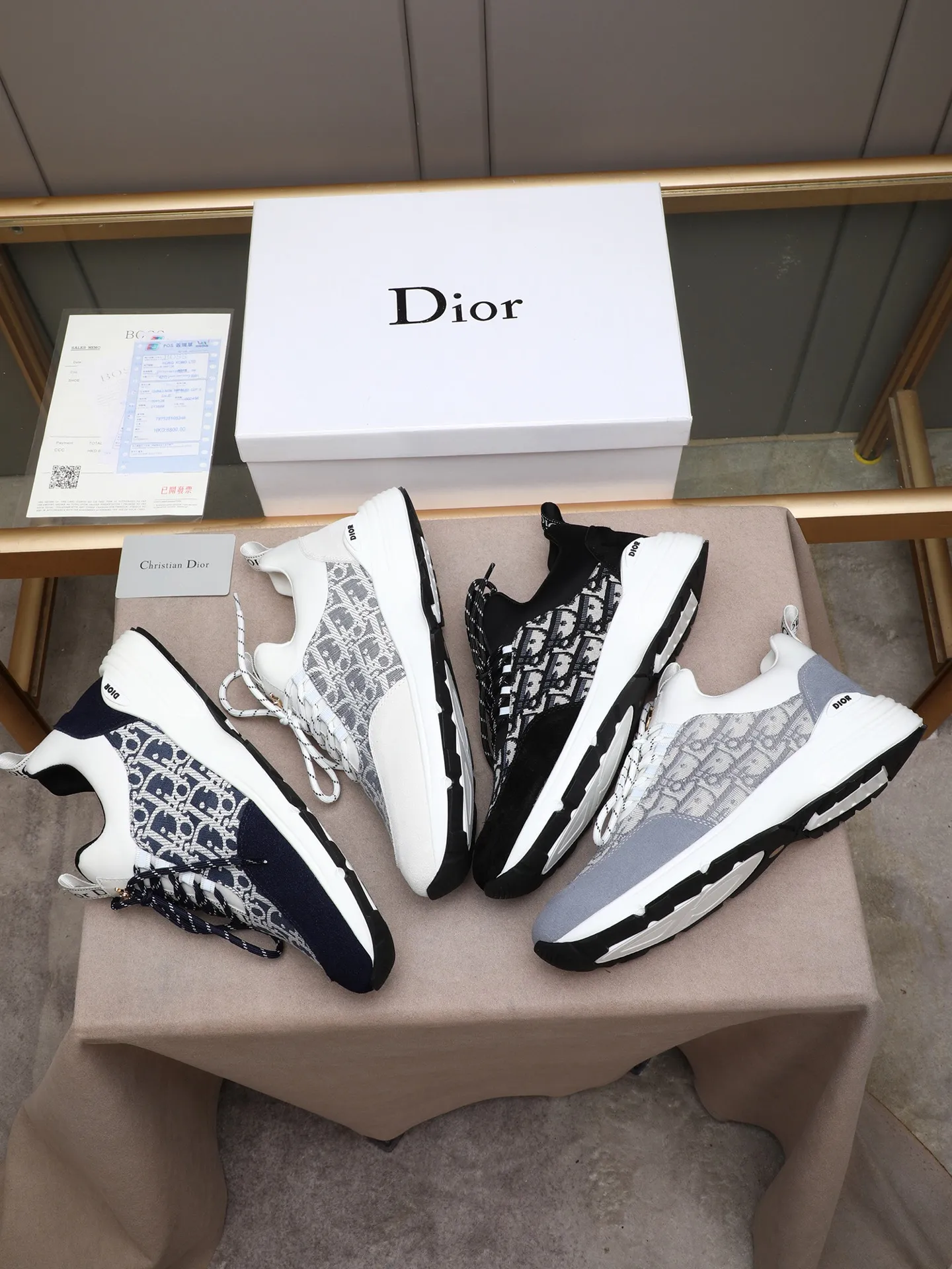 Men's shoes 💰440 💰Dior [Dior] 😘😘High-end series of casual men's shoes, simple and elegant👍👍👍The upper is made of first-layer genuine leather spliced ​​with Dior's special material [sun][sun]; imported first-layer sheepskin lining; special outsole, wear-resistant, lightweight, the overall design is harmonious and unified without lacking personality 👣🌟✨You deserve it! 3 colors😍Sizes 38~44. (45 custom-made) The picture above is a big seller🔥🔥🔥